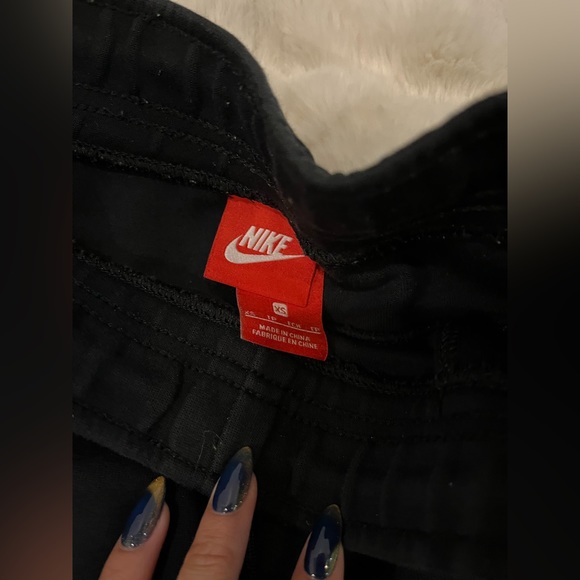 Nike Tech Fleece black sweatpants size xs - Picture 3 of 3